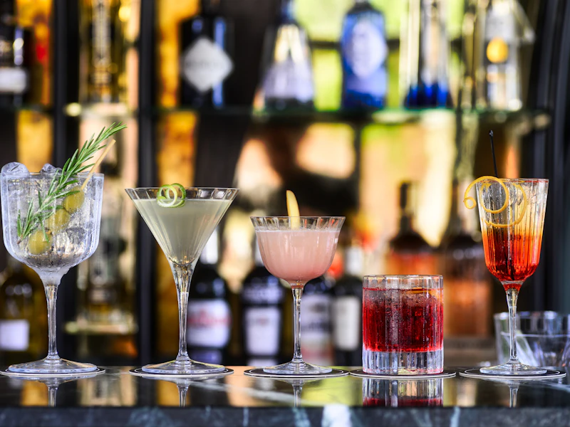 Glassware category direction — cocktail glasses for bar and event use