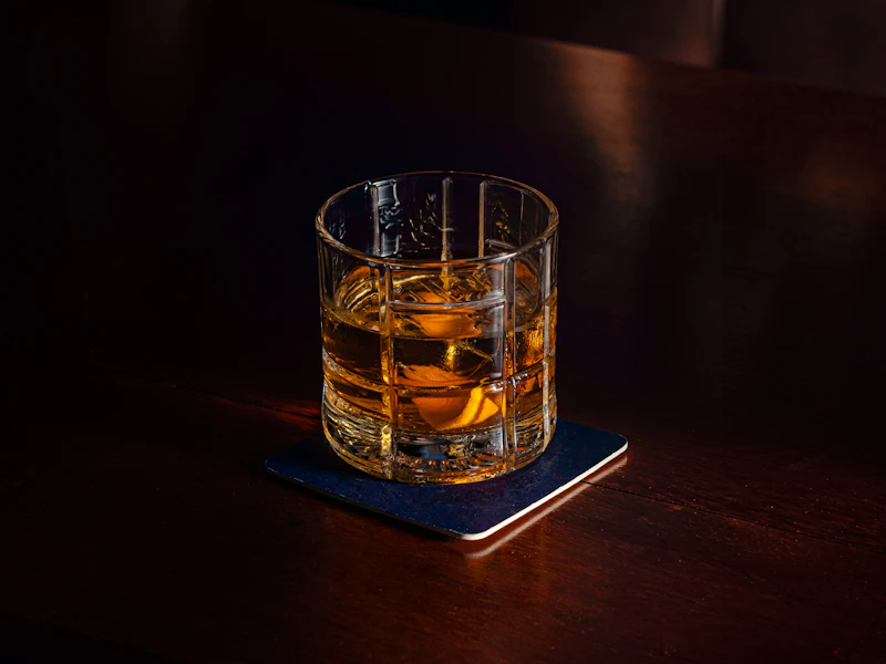 Glassware category direction — whisky tumblers for bar and lounge service