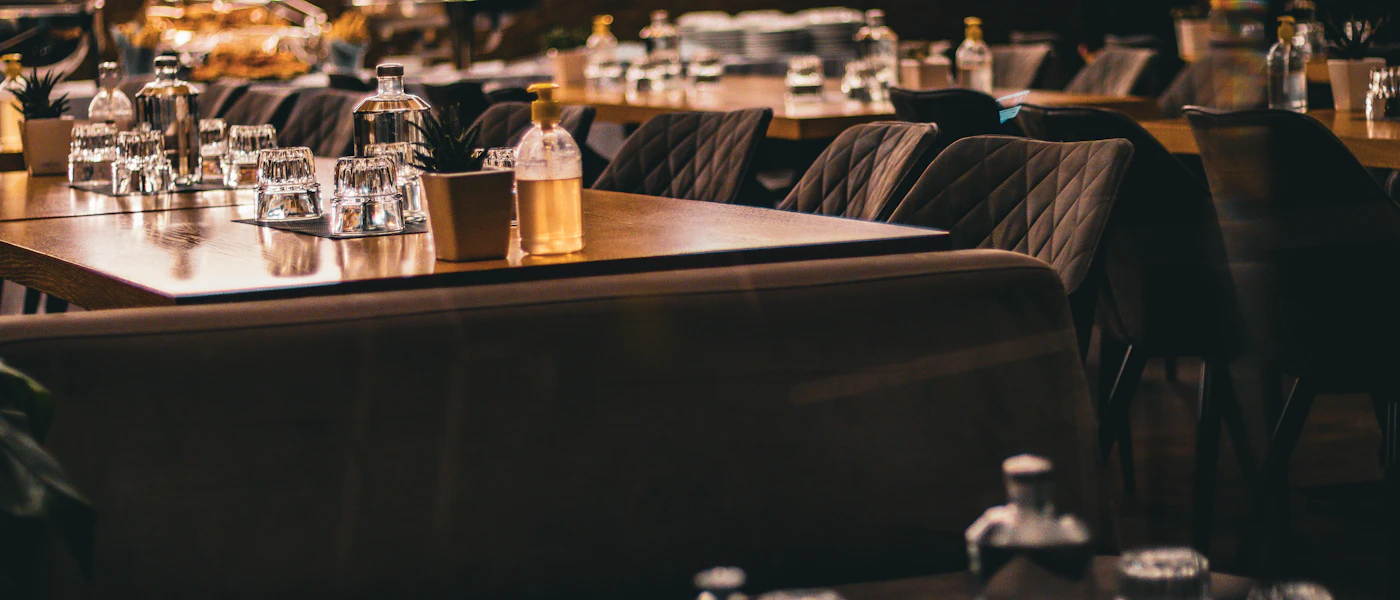 Venue presentation mood — drinks presentation and glassware